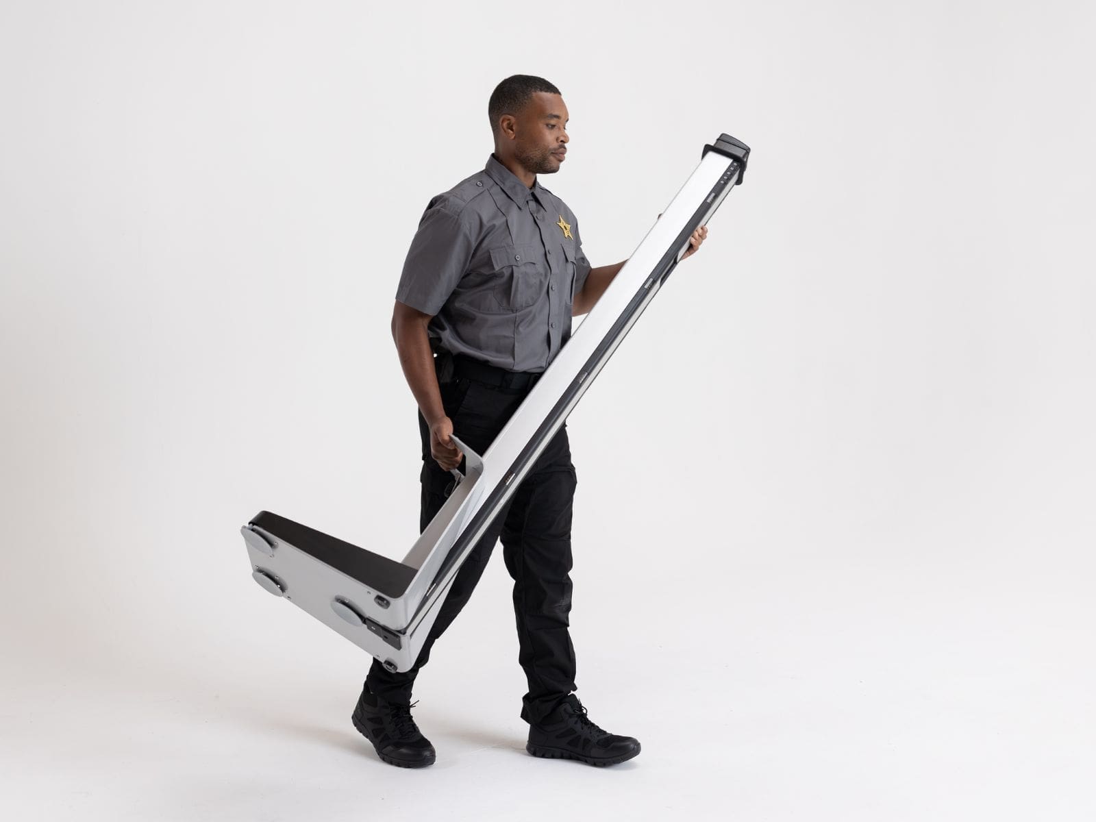 xr:d:DAFsY9_IPK0:4,j:4355381580129818437,t:23082416